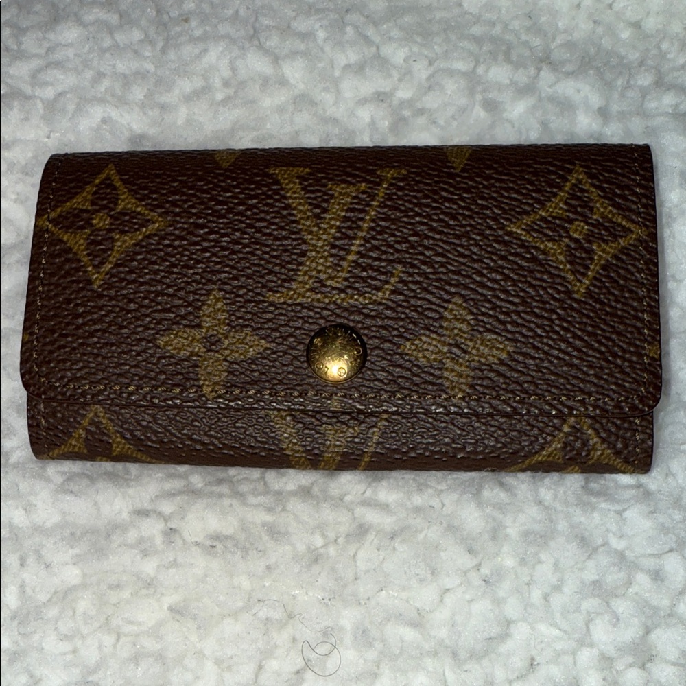 Louis Vuitton Brown and Gold Monogram 4-Key Holder